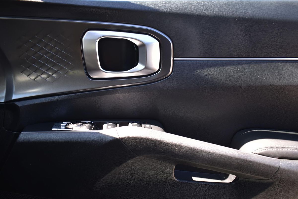 2023 Kia Sorento S MQ4