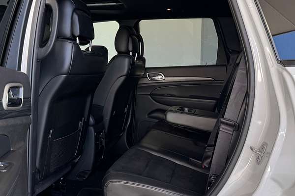 2019 Jeep Grand Cherokee Night Eagle WK