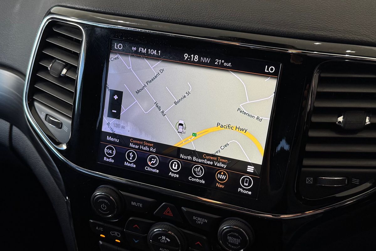 2019 Jeep Grand Cherokee Night Eagle WK