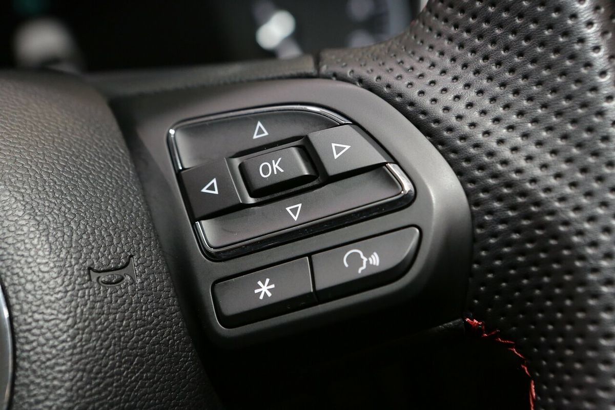 2024 MG HS Vibe SAS23