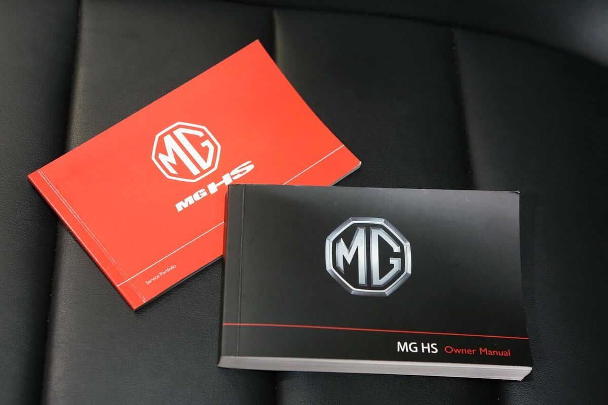 2024 MG HS Vibe SAS23
