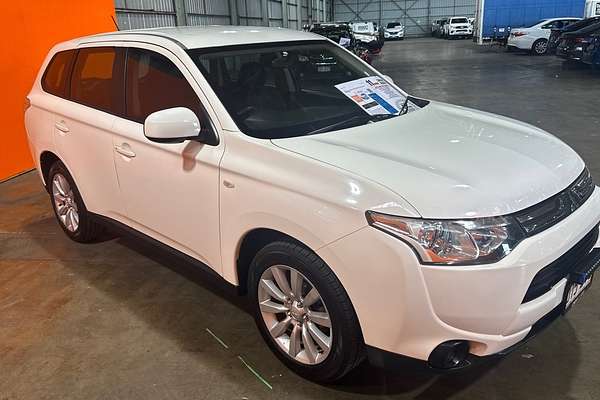 2012 Mitsubishi Outlander ES ZJ