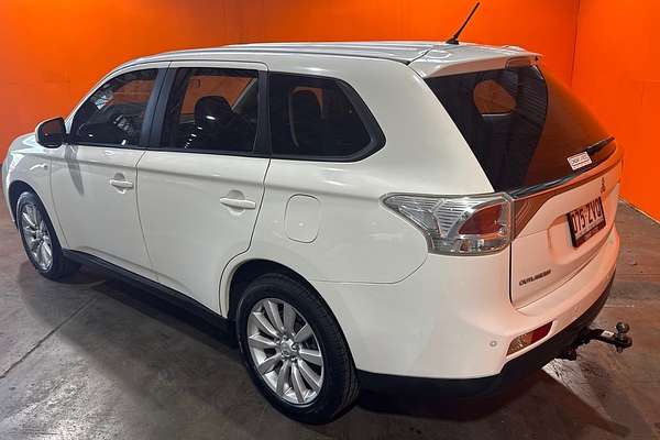2012 Mitsubishi Outlander ES ZJ