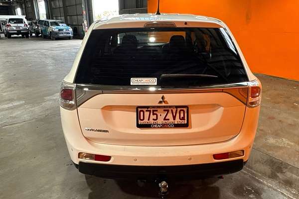 2012 Mitsubishi Outlander ES ZJ