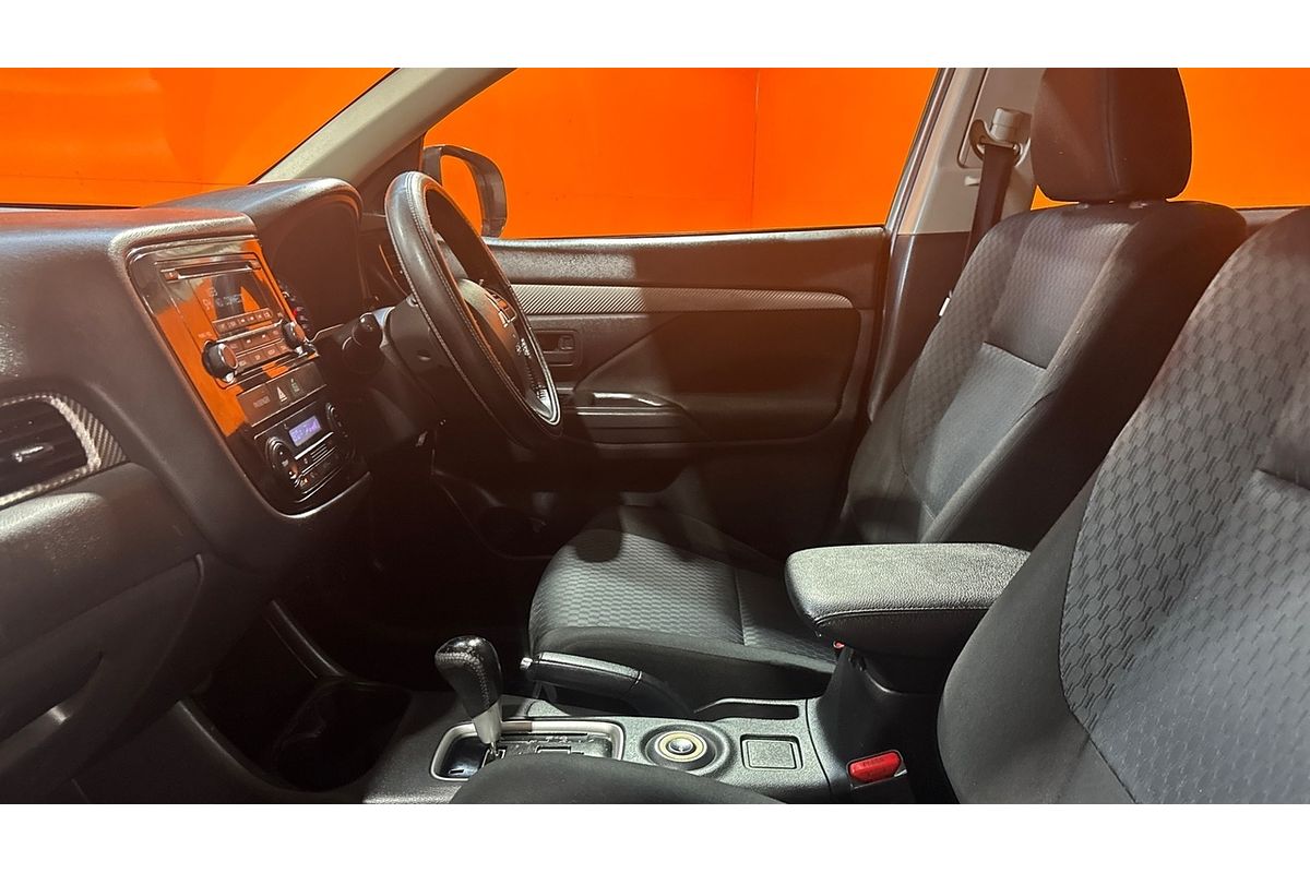 2012 Mitsubishi Outlander ES ZJ