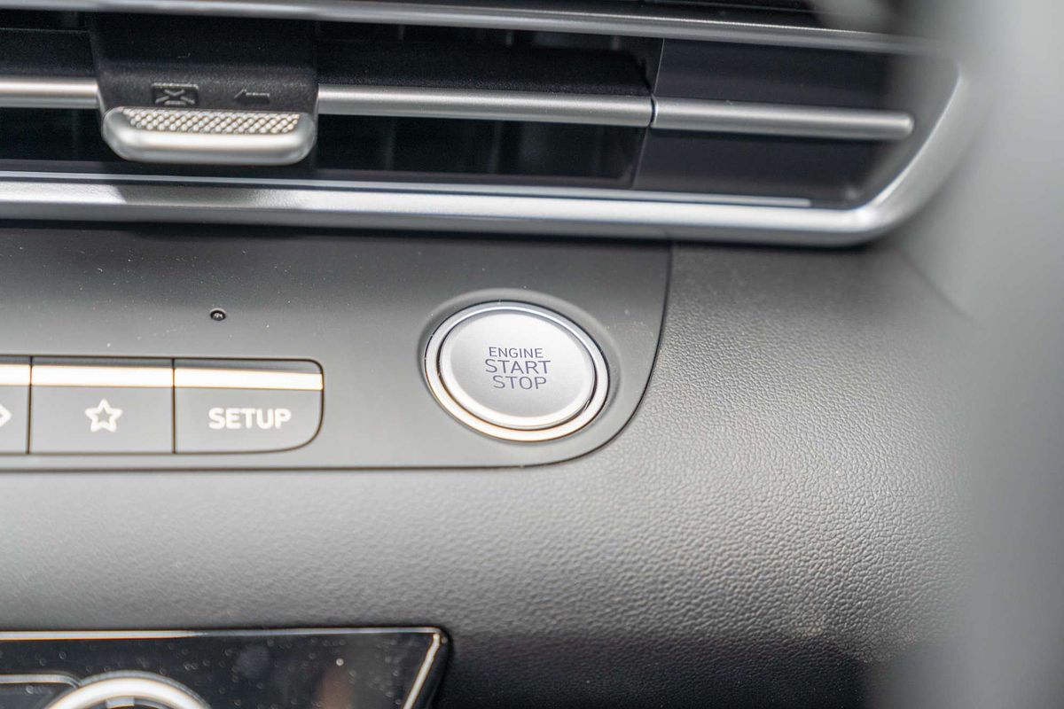 2025 Hyundai i30 Elite CN7.V2