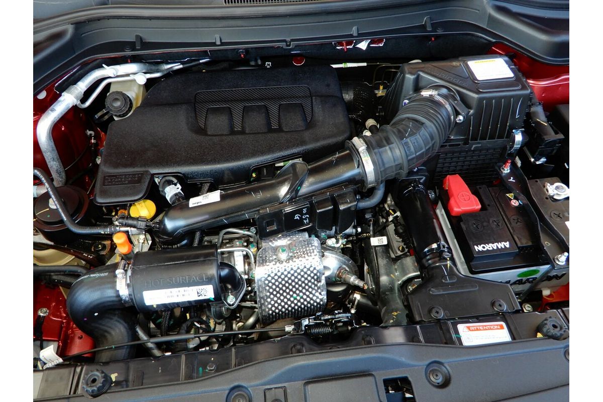 2025 Mahindra XUV 3XO AX5L