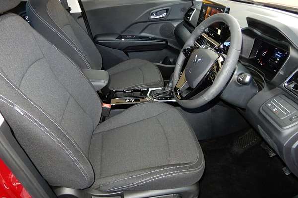 2025 Mahindra XUV 3XO AX5L