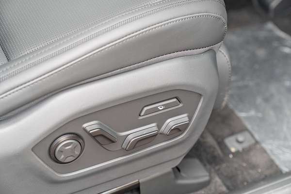 2025 Hyundai Santa Fe Hybrid Calligraphy MX5.V2