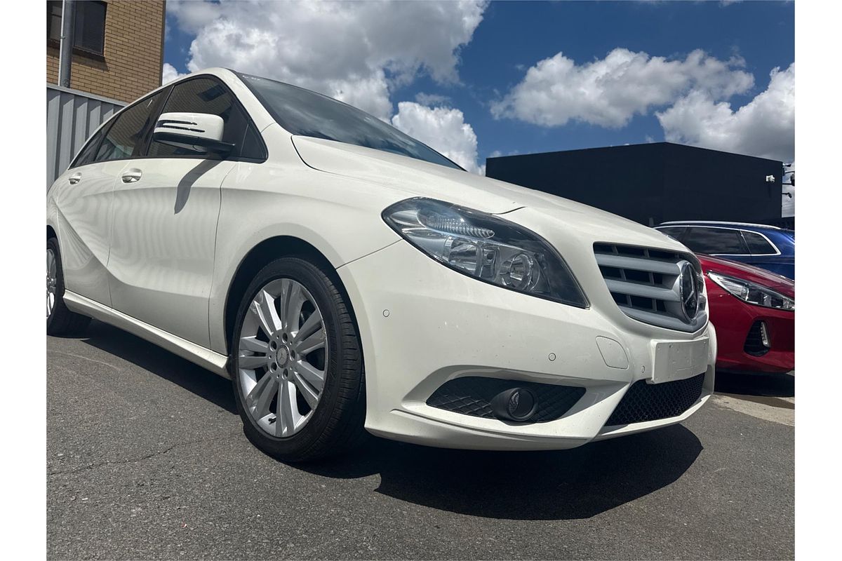 2014 Mercedes-Benz B-Class B180 W246