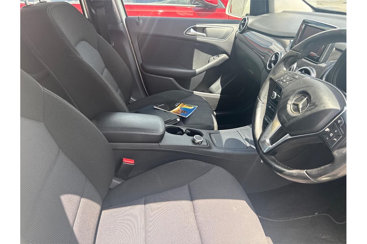 2014 Mercedes-Benz B-Class B180 W246