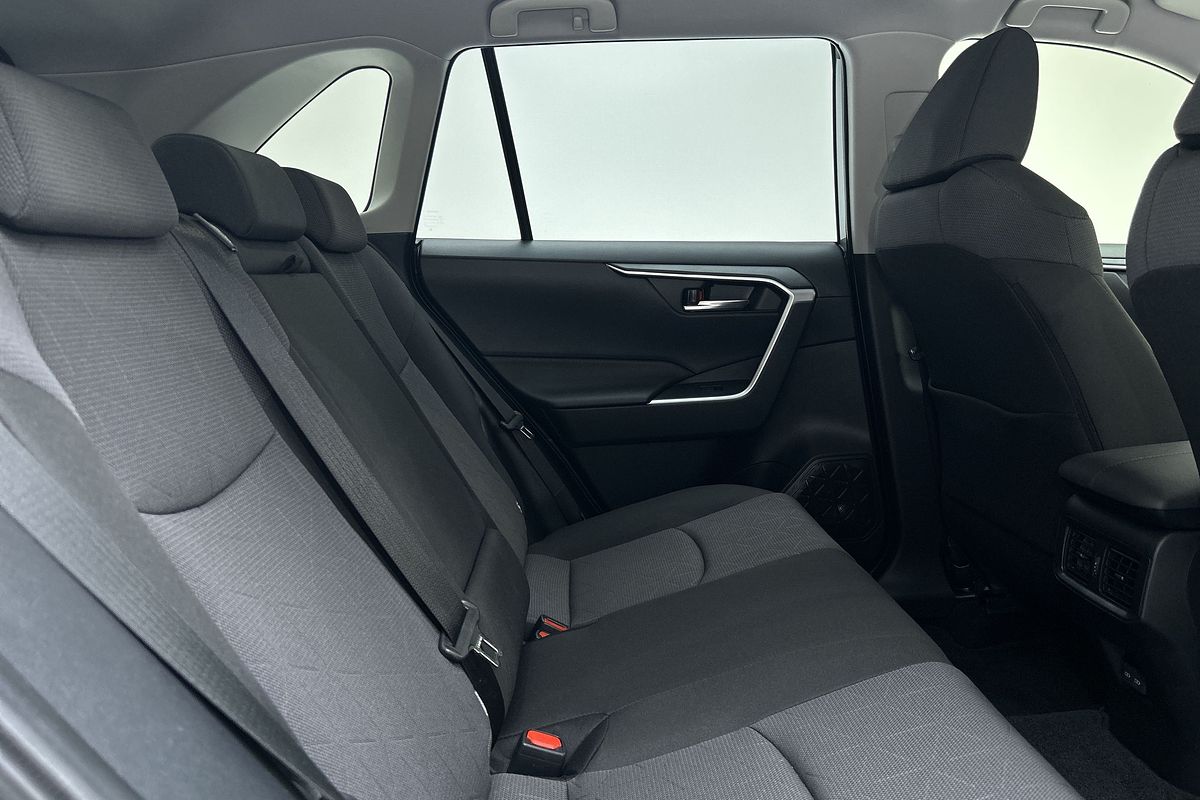 2024 Toyota RAV4 GXL AXAH52R