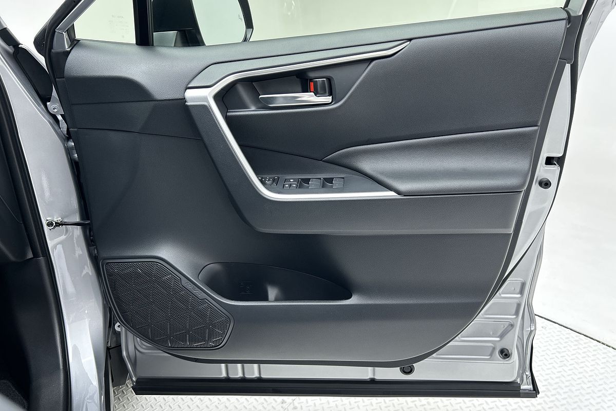 2024 Toyota RAV4 GXL AXAH52R