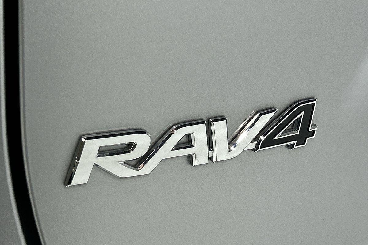 2024 Toyota RAV4 GXL AXAH52R