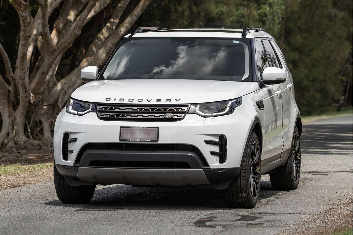 2019 Land Rover Discovery SD4 SE Series 5
