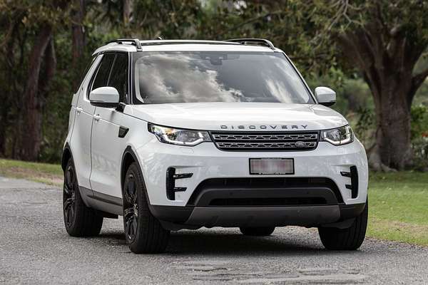 2019 Land Rover Discovery SD4 SE Series 5