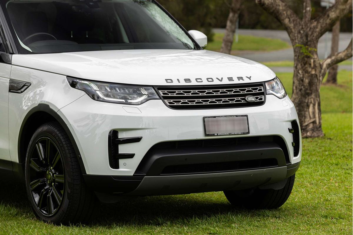 2019 Land Rover Discovery SD4 SE Series 5