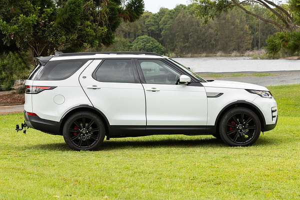 2019 Land Rover Discovery SD4 SE Series 5