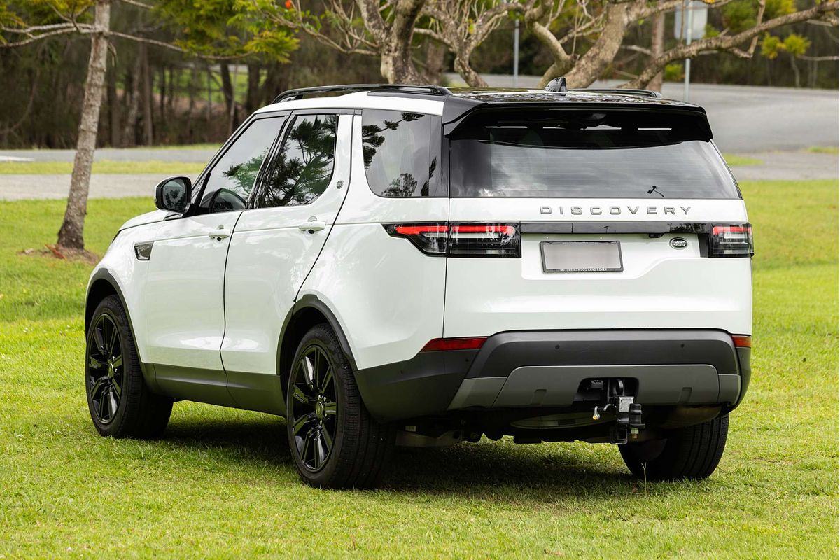 2019 Land Rover Discovery SD4 SE Series 5