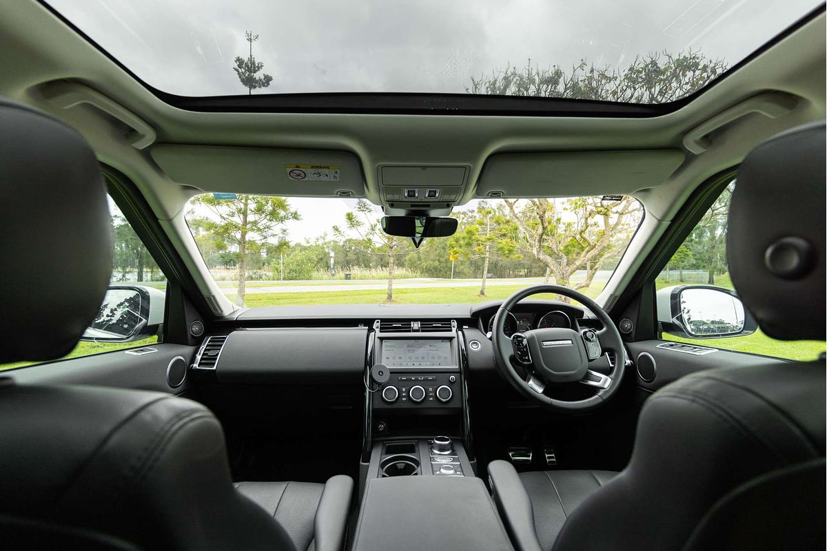 2019 Land Rover Discovery SD4 SE Series 5