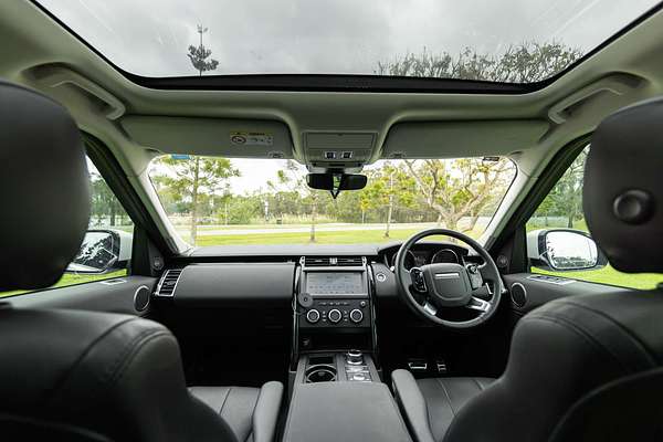 2019 Land Rover Discovery SD4 SE Series 5