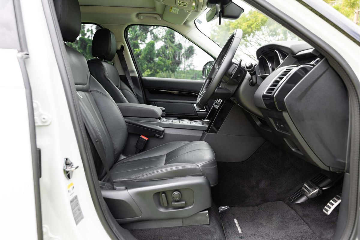 2019 Land Rover Discovery SD4 SE Series 5