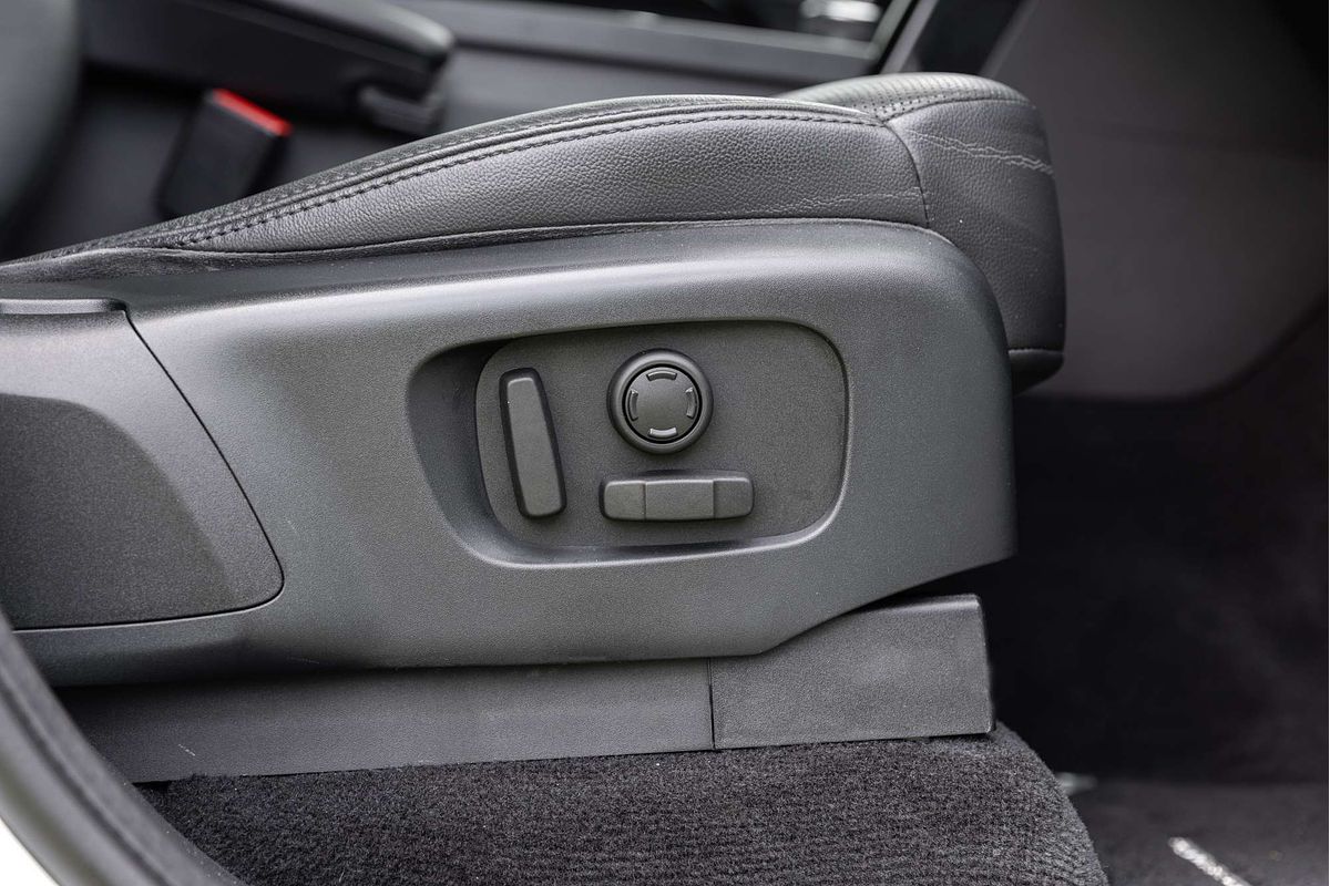 2019 Land Rover Discovery SD4 SE Series 5