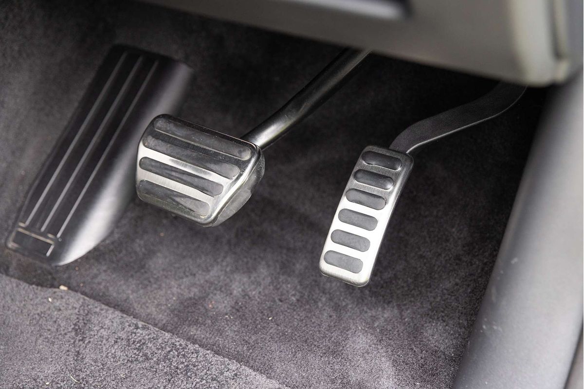 2019 Land Rover Discovery SD4 SE Series 5