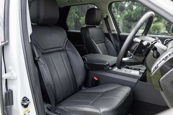 2019 Land Rover Discovery SD4 SE Series 5