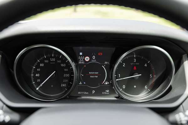 2019 Land Rover Discovery SD4 SE Series 5