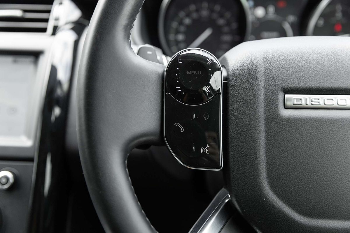 2019 Land Rover Discovery SD4 SE Series 5