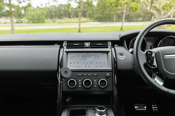 2019 Land Rover Discovery SD4 SE Series 5