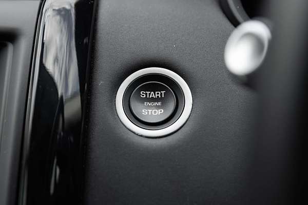 2019 Land Rover Discovery SD4 SE Series 5