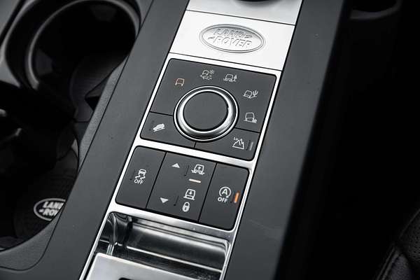2019 Land Rover Discovery SD4 SE Series 5