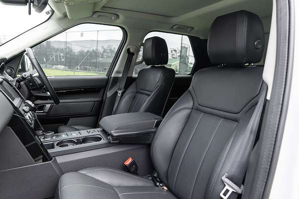 2019 Land Rover Discovery SD4 SE Series 5