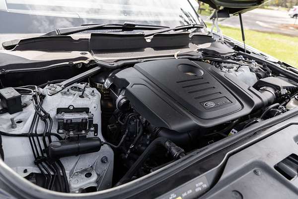 2019 Land Rover Discovery SD4 SE Series 5