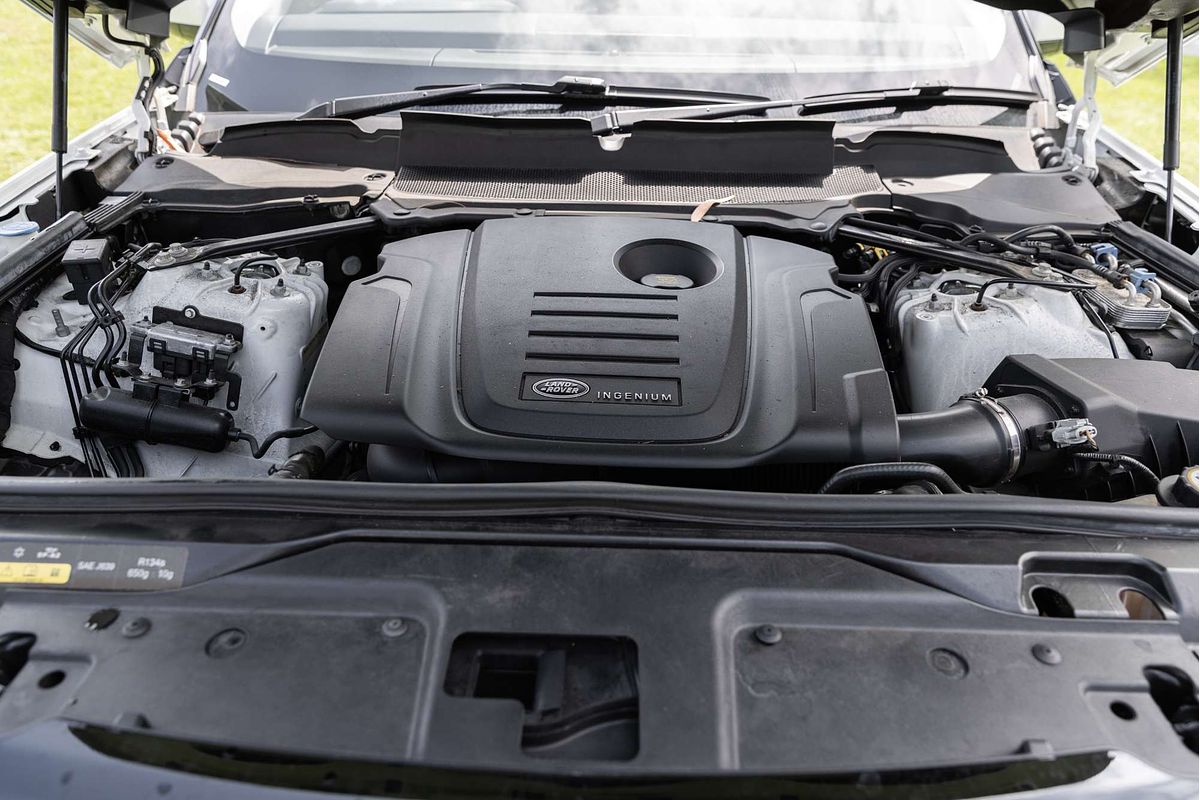 2019 Land Rover Discovery SD4 SE Series 5