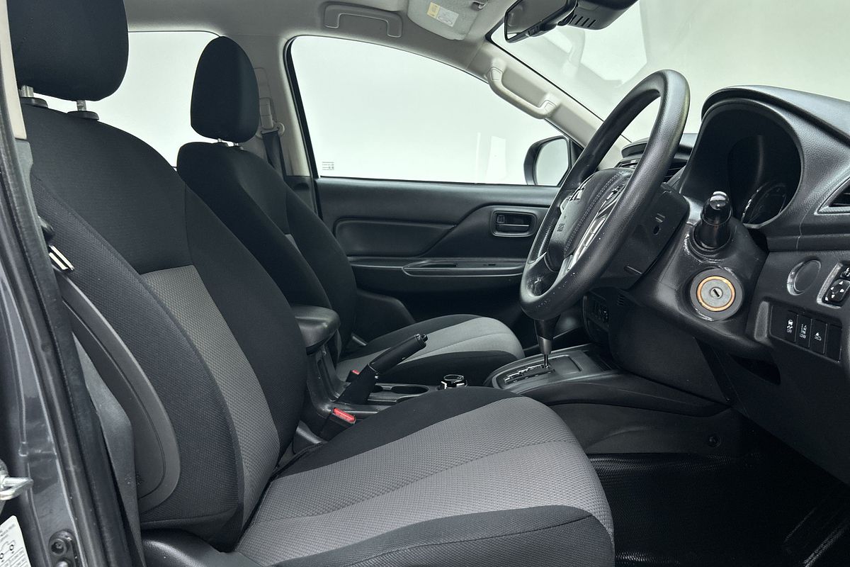 2021 Mitsubishi Triton GLX MR 4X4