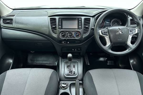 2021 Mitsubishi Triton GLX MR 4X4