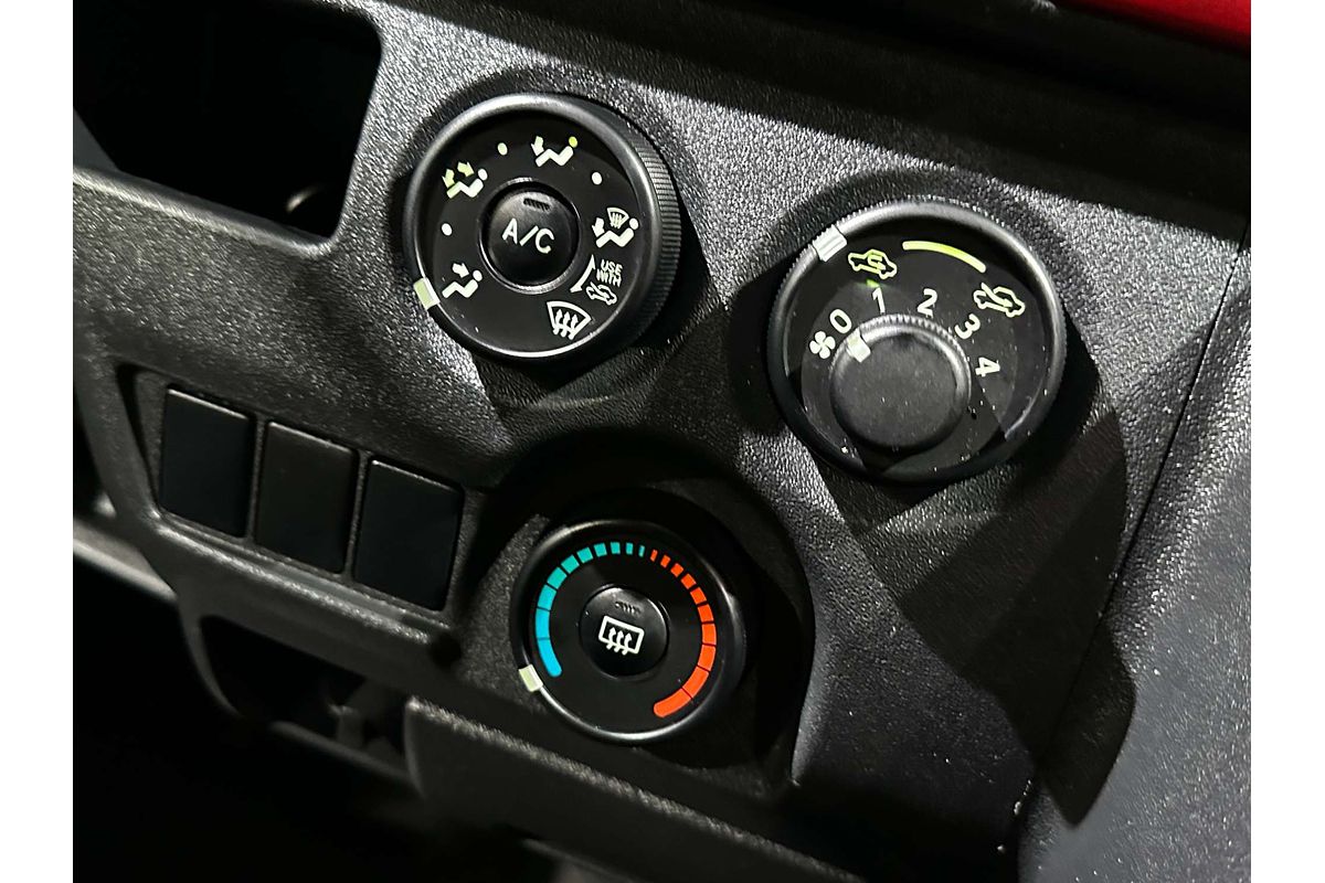 2023 Toyota Hiace GDH201V