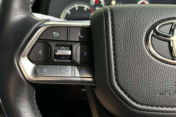 2023 Toyota Landcruiser GXL FJA300R