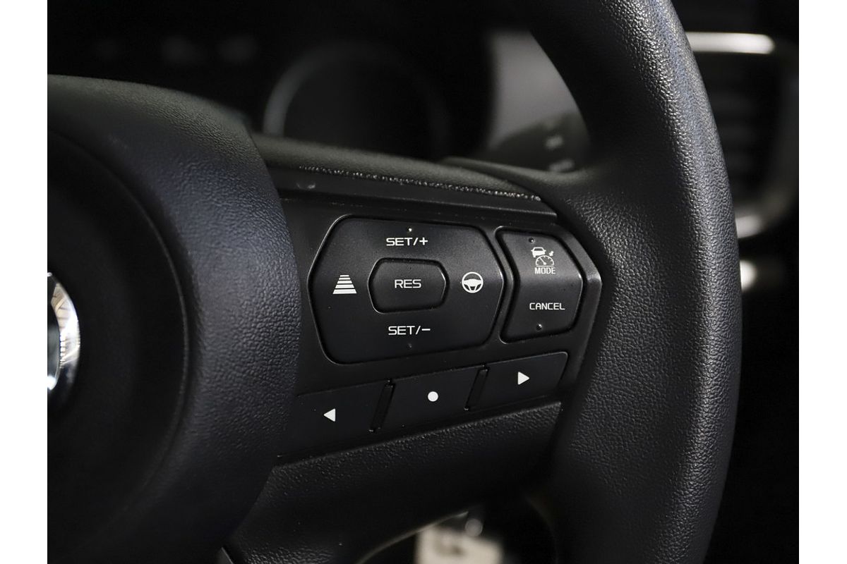 Mazda BT-50 B 6AUTO 3.0L DUAL CAB PICKUP XT 4X2