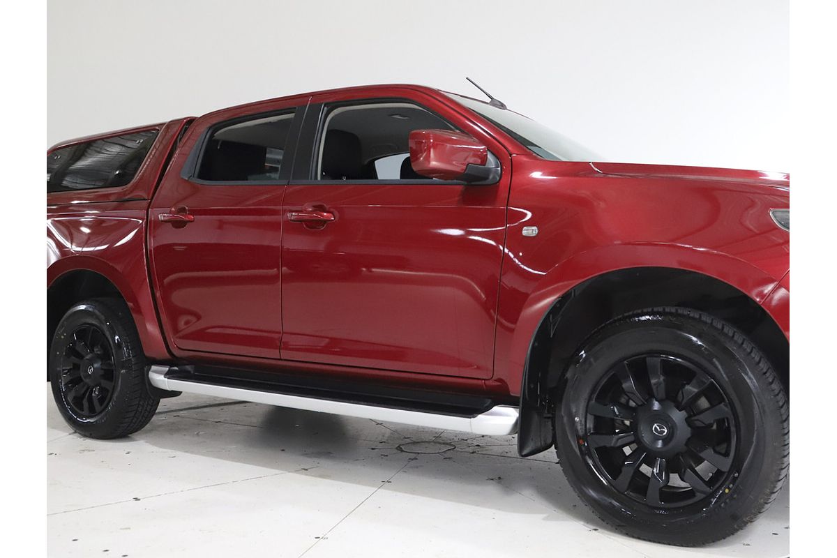 Mazda BT-50 B 6AUTO 3.0L DUAL CAB PICKUP XT 4X2