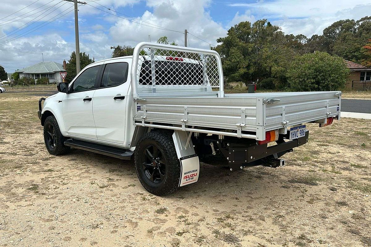 2022 Isuzu D-MAX LS-M  4X4