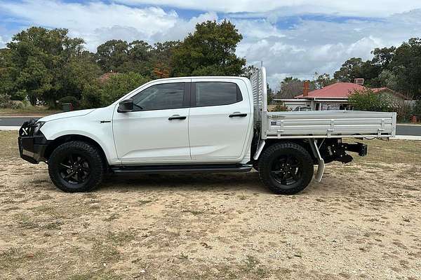 2022 Isuzu D-MAX LS-M  4X4