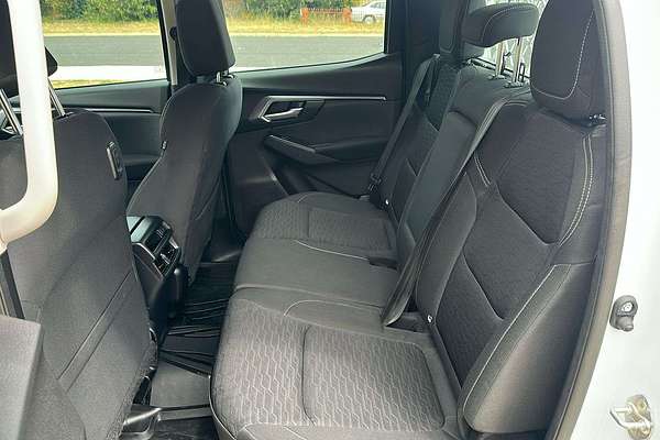 2022 Isuzu D-MAX LS-M  4X4