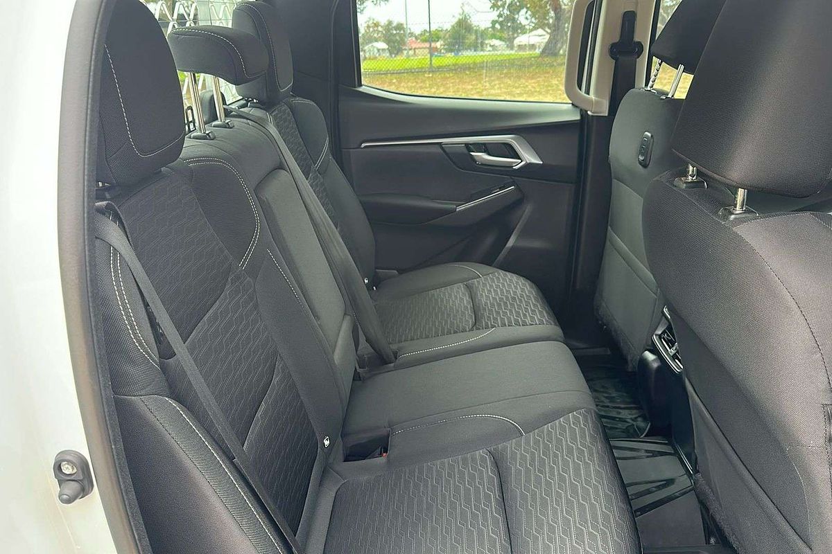 2022 Isuzu D-MAX LS-M  4X4