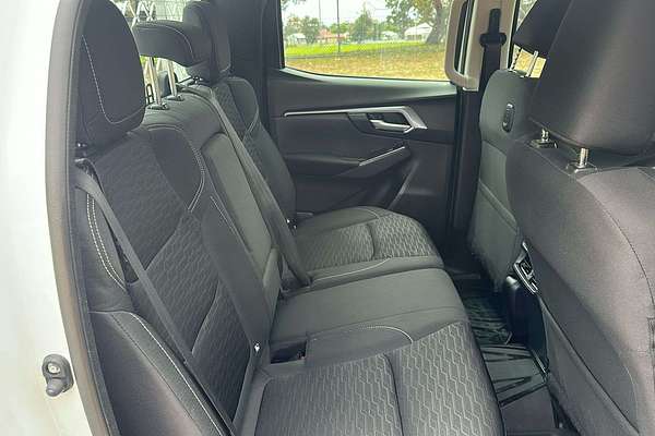 2022 Isuzu D-MAX LS-M  4X4