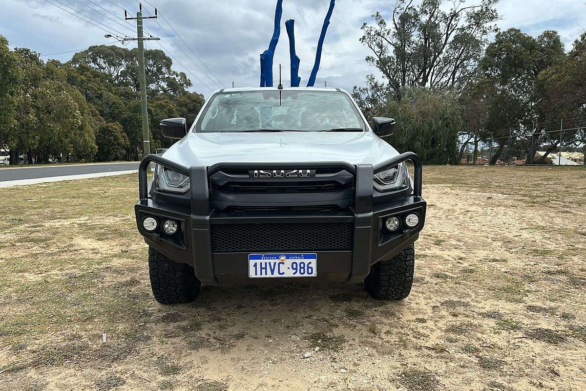 2022 Isuzu D-MAX LS-M  4X4