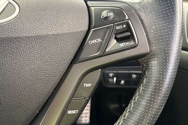 2017 Hyundai Veloster SR Turbo FS5 Series II